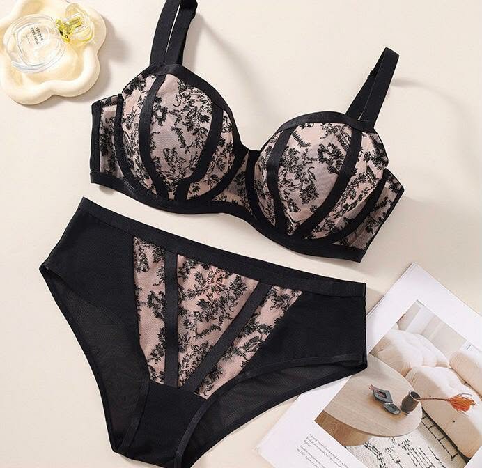 Ladies Undergarments-28